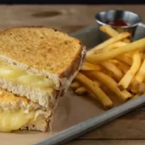 Grilled Cheese Sandwich & Fries Grilled Cheese Sandwich & Fries